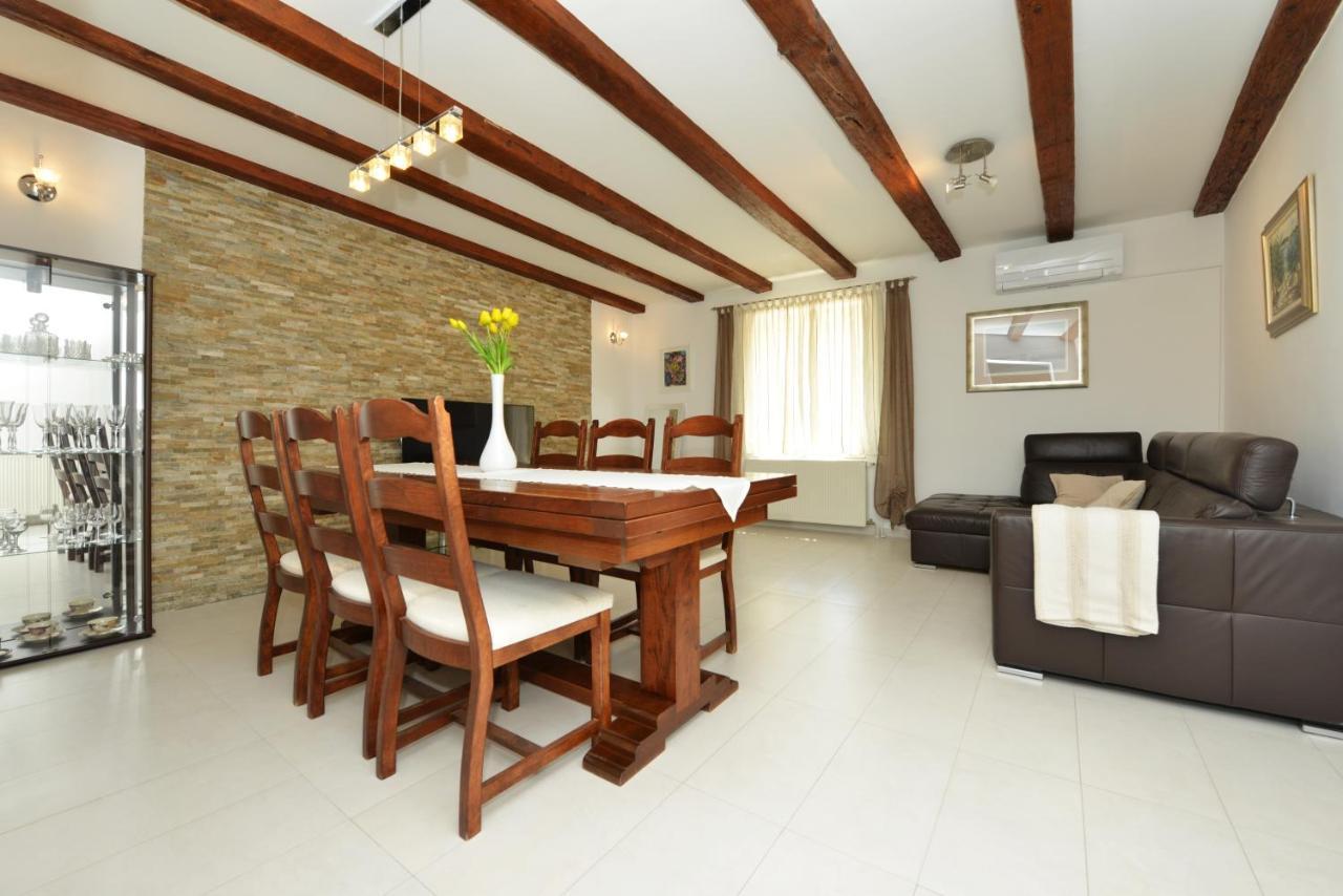 Lorena Apartment 扎达尔 外观 照片