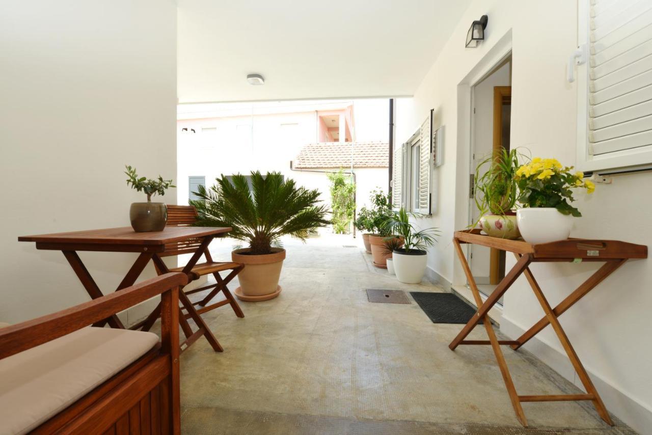 Lorena Apartment 扎达尔 外观 照片
