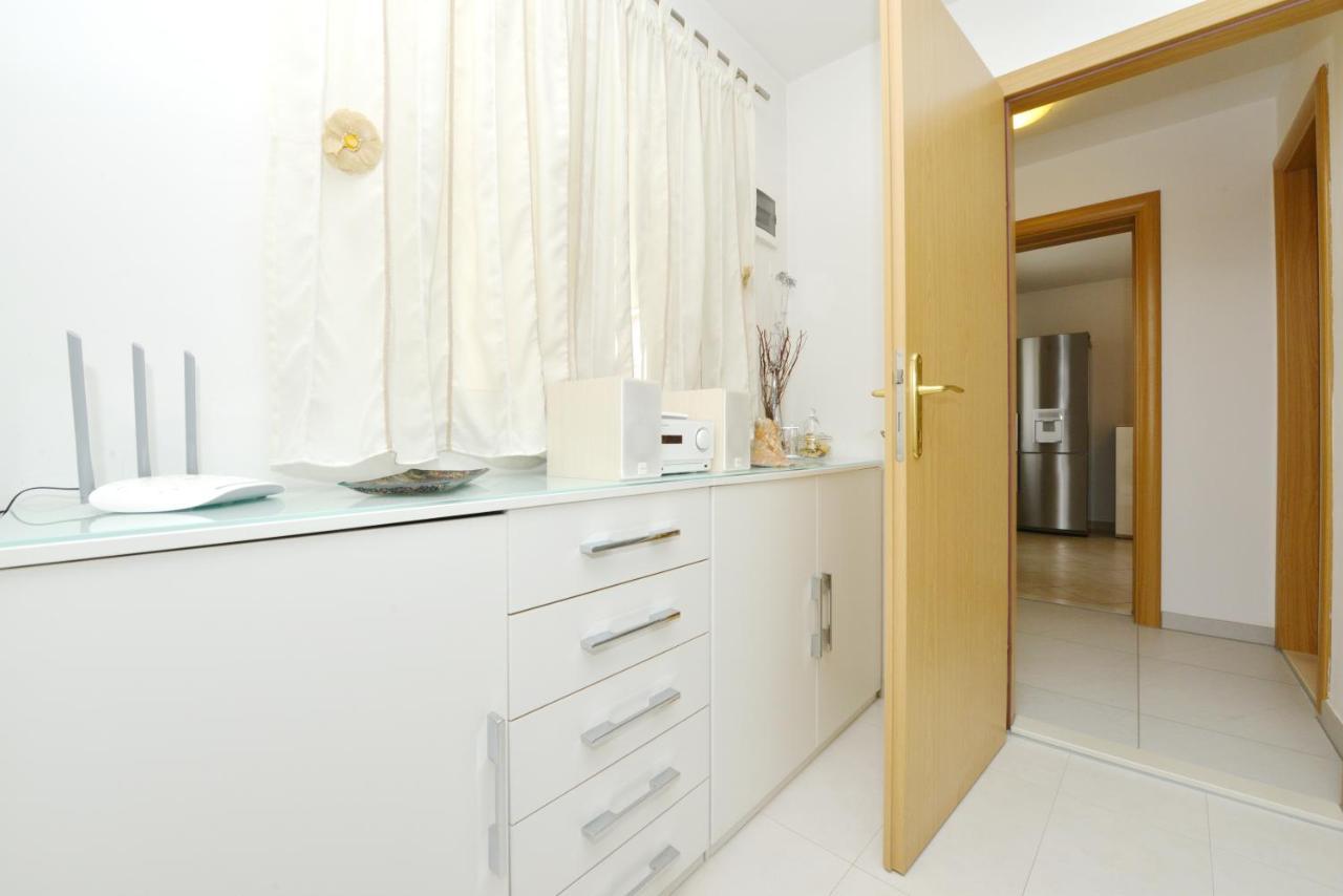 Lorena Apartment 扎达尔 外观 照片