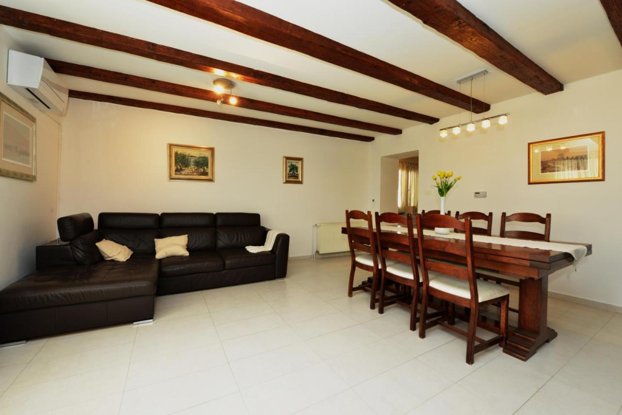 Lorena Apartment 扎达尔 外观 照片